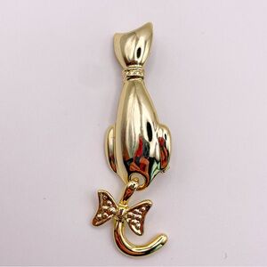 Vintage Shinny Gold Tone Cat with Dangling Tail Pin/Brooch